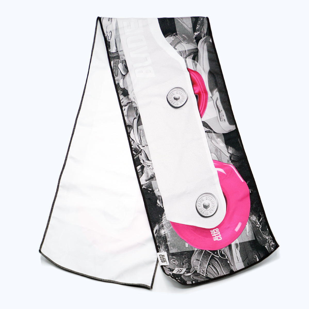 BLADE towel